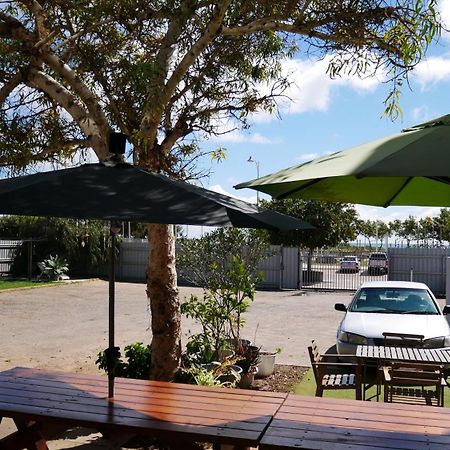 Geraldton Backpackers Vandrarhem Exteriör bild
