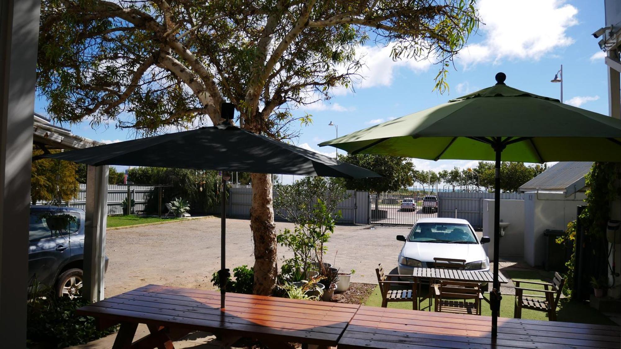 Geraldton Backpackers Vandrarhem Exteriör bild