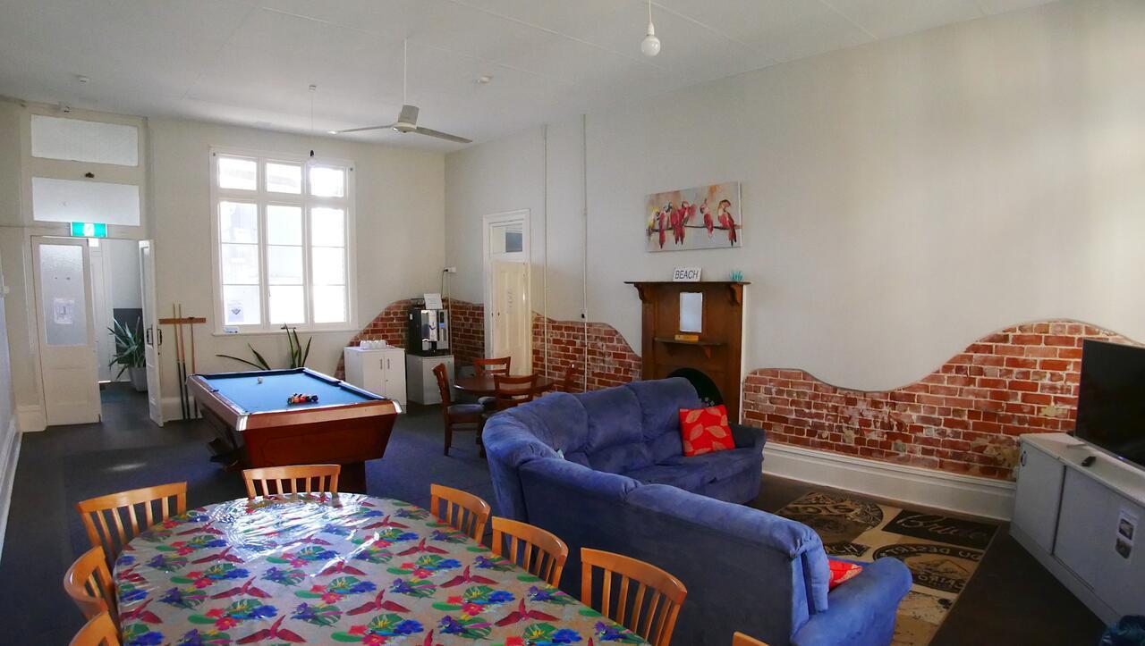 Geraldton Backpackers Vandrarhem Exteriör bild